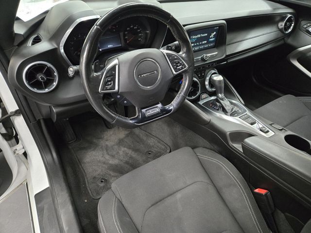 2017 Chevrolet Camaro 2dr Coupe 1LT - 22957794 - 7