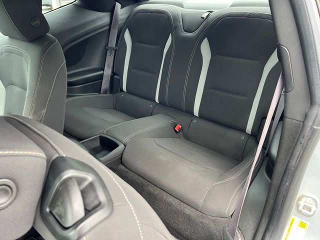 2017 Chevrolet Camaro 2dr Coupe 1LT - 23024609 - 11