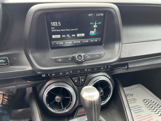 2017 Chevrolet Camaro 2dr Coupe 1LT - 23024609 - 18
