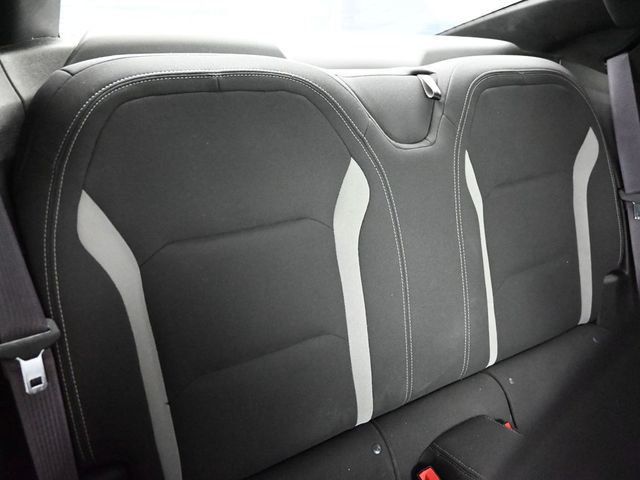 2017 Chevrolet Camaro 2dr Coupe 1LT - 22999918 - 12