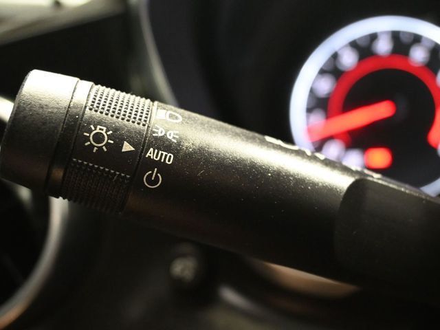 2017 Chevrolet Camaro 2dr Coupe 1LT - 22999918 - 16