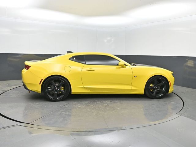 2017 Chevrolet Camaro 2dr Coupe 1LT - 22999918 - 27