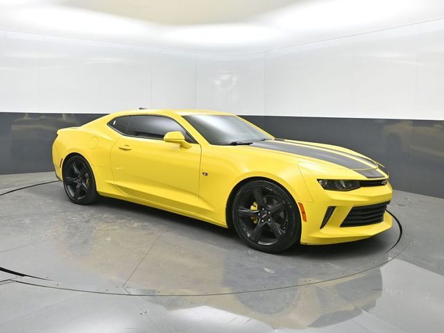 2017 Chevrolet Camaro 2dr Coupe 1LT - 22999918 - 28