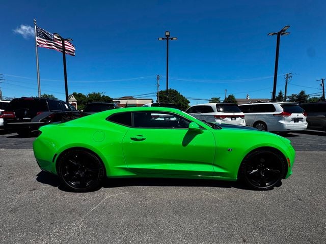 2017 Chevrolet Camaro 2dr Coupe 1LT - 23039752 - 3