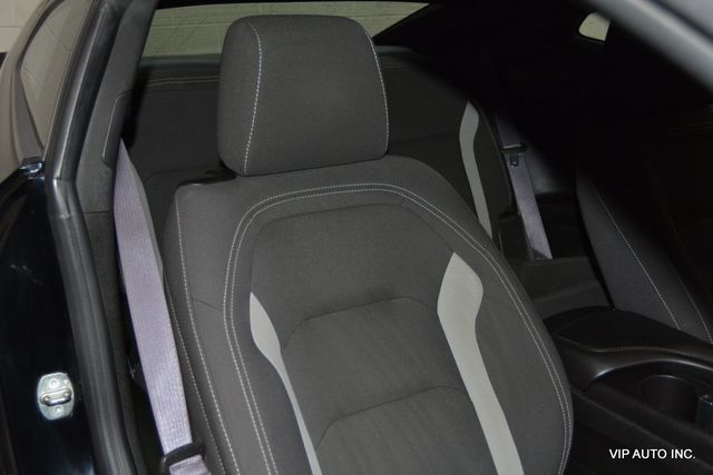 2017 Chevrolet Camaro 2dr Coupe 1LT - 23047400 - 11