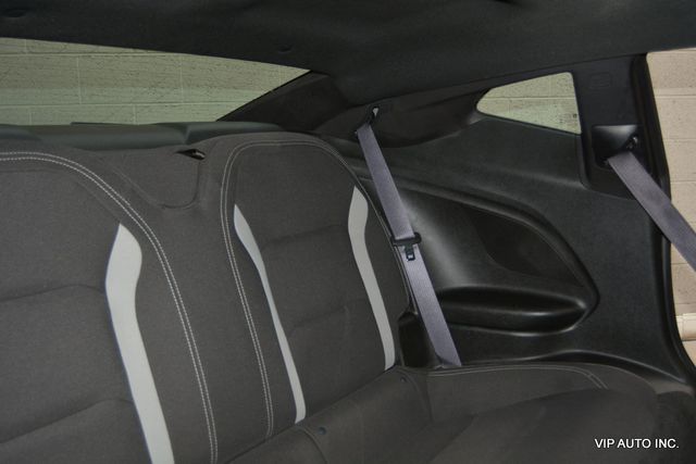 2017 Chevrolet Camaro 2dr Coupe 1LT - 23047400 - 16