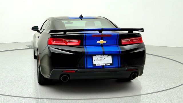 2017 Chevrolet Camaro 2dr Coupe 1LT - 23033690 - 5