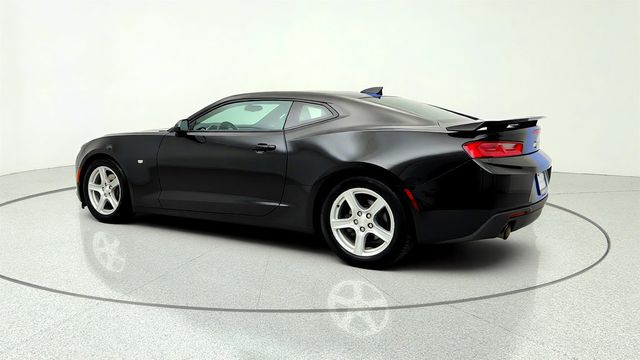 2017 Chevrolet Camaro 2dr Coupe 1LT - 23033690 - 6