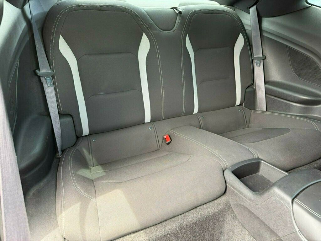2017 Chevrolet Camaro 2dr Coupe 1LT - 23025019 - 15