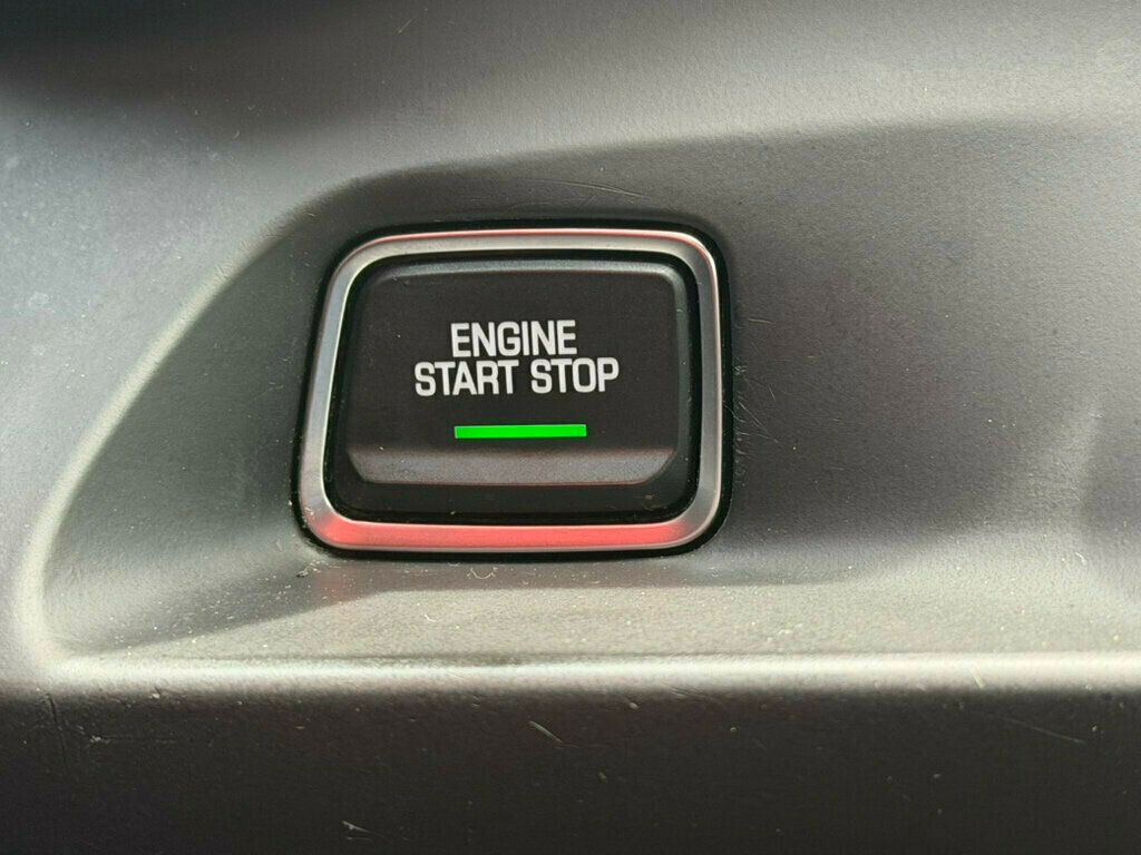 2017 Chevrolet Camaro 2dr Coupe 1LT - 23025019 - 26