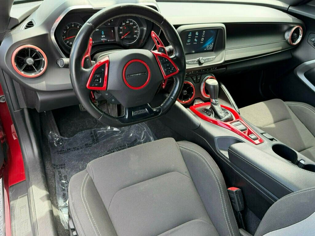 2017 Chevrolet Camaro 2dr Coupe 1LT - 23025019 - 7