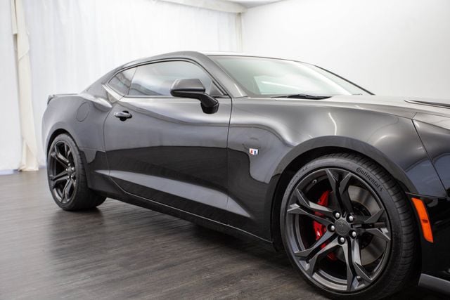 2017 Chevrolet Camaro 2dr Coupe 1SS - 22582426 - 29