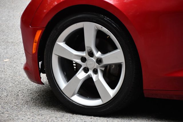2017 Chevrolet Camaro 2dr Coupe 2LT - 23038220 - 9