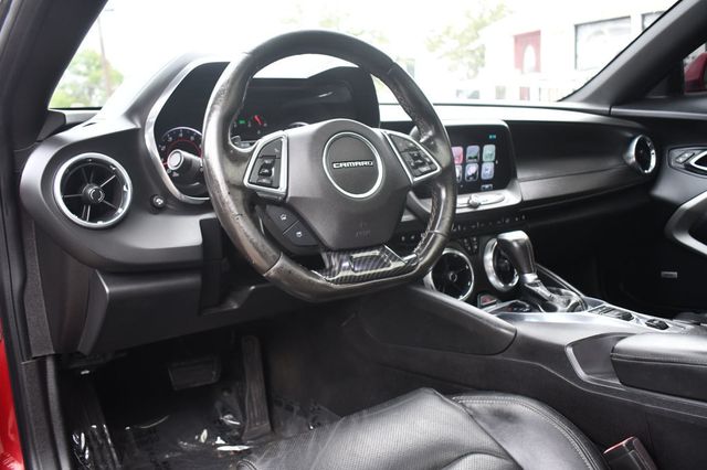 2017 Chevrolet Camaro 2dr Coupe 2LT - 23038220 - 14