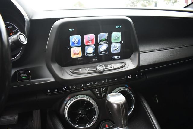 2017 Chevrolet Camaro 2dr Coupe 2LT - 23038220 - 18