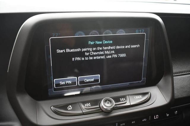 2017 Chevrolet Camaro 2dr Coupe 2LT - 23038220 - 32