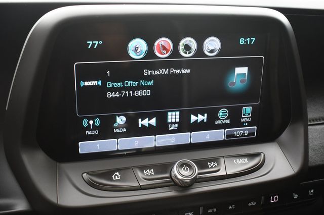 2017 Chevrolet Camaro 2dr Coupe 2LT - 23038220 - 33