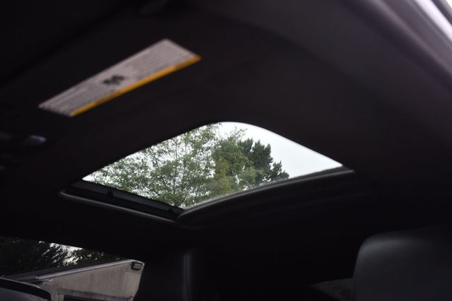 2017 Chevrolet Camaro 2dr Coupe 2LT - 23038220 - 36