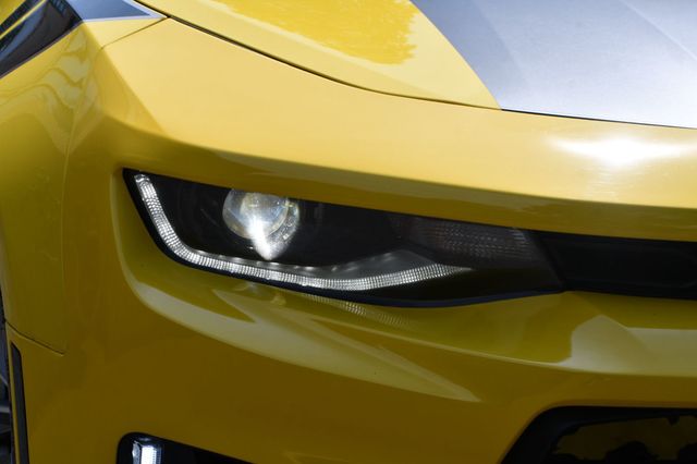 2017 Chevrolet Camaro 2dr Coupe 2LT - 23072959 - 13