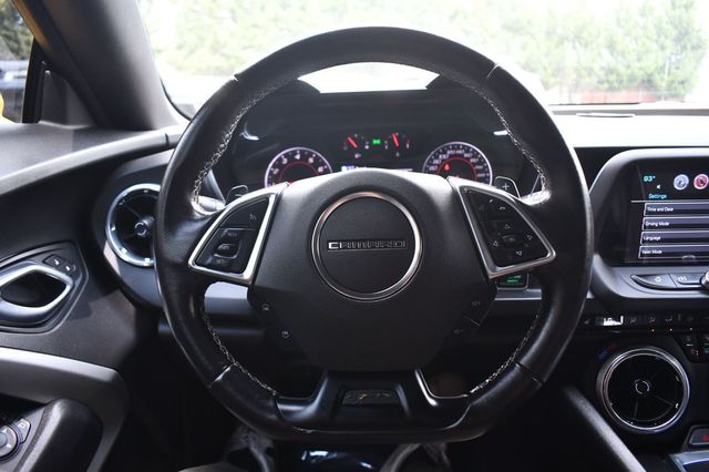 2017 Chevrolet Camaro 2dr Coupe 2LT - 23072959 - 23