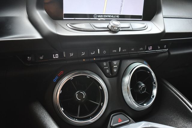 2017 Chevrolet Camaro 2dr Coupe 2LT - 23072959 - 27