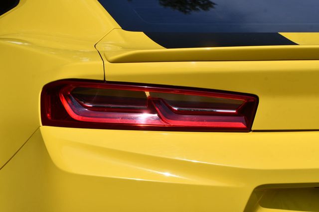 2017 Chevrolet Camaro 2dr Coupe 2LT - 23072959 - 5