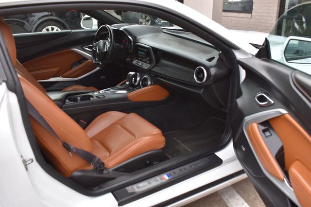 2017 Chevrolet Camaro 2dr Coupe 2LT - 22967214 - 18