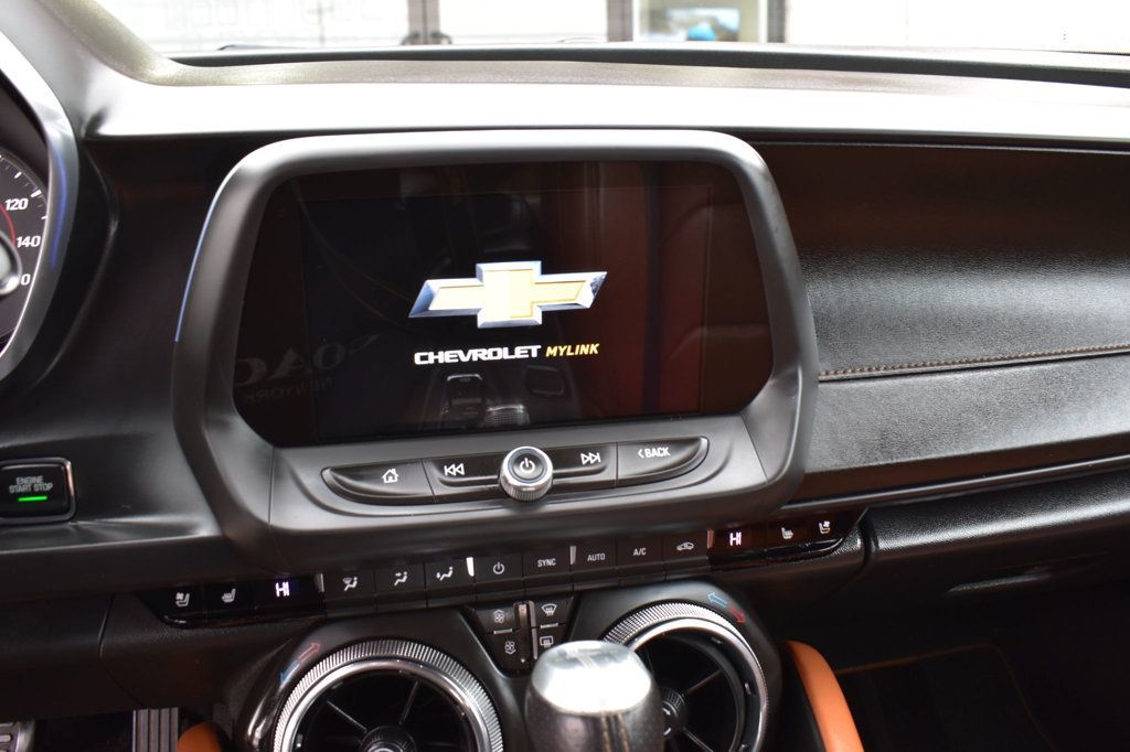 2017 Chevrolet Camaro 2dr Coupe 2LT - 22967214 - 25