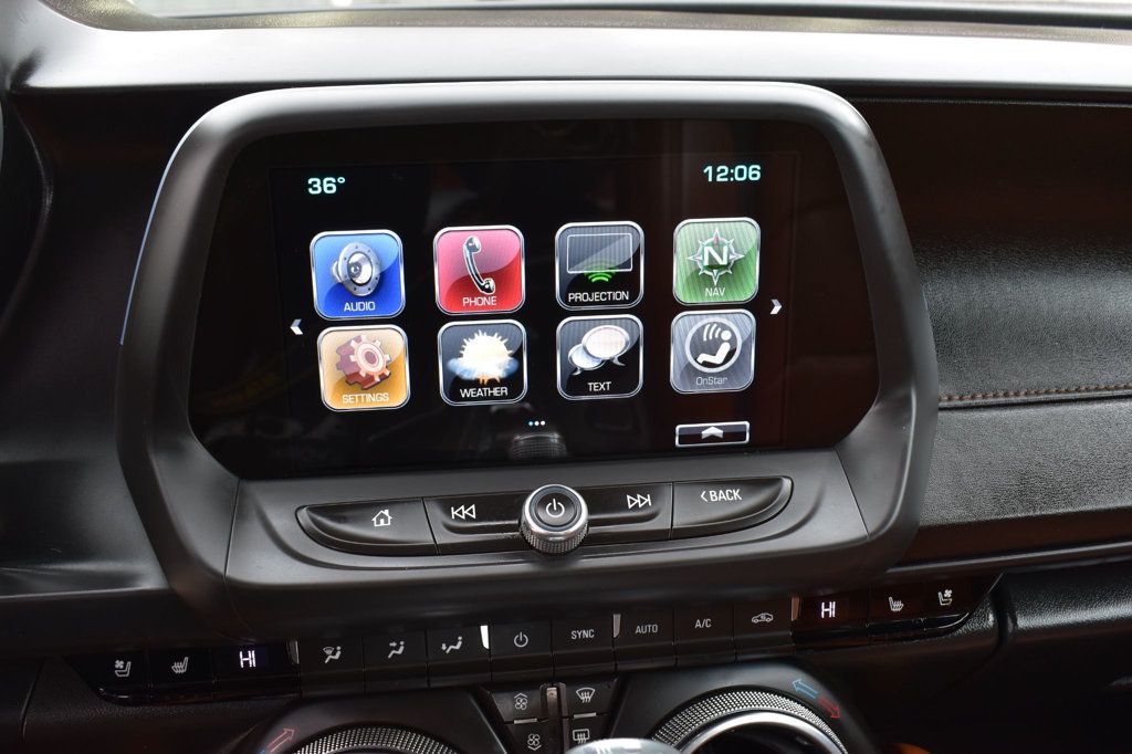 2017 Chevrolet Camaro 2dr Coupe 2LT - 22967214 - 28