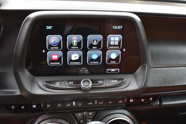 2017 Chevrolet Camaro 2dr Coupe 2LT - 22967214 - 33