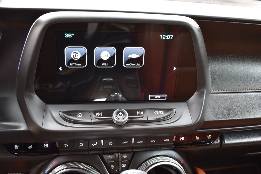 2017 Chevrolet Camaro 2dr Coupe 2LT - 22967214 - 34