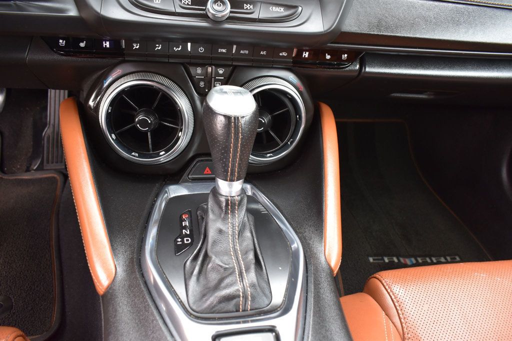 2017 Chevrolet Camaro 2dr Coupe 2LT - 22967214 - 35