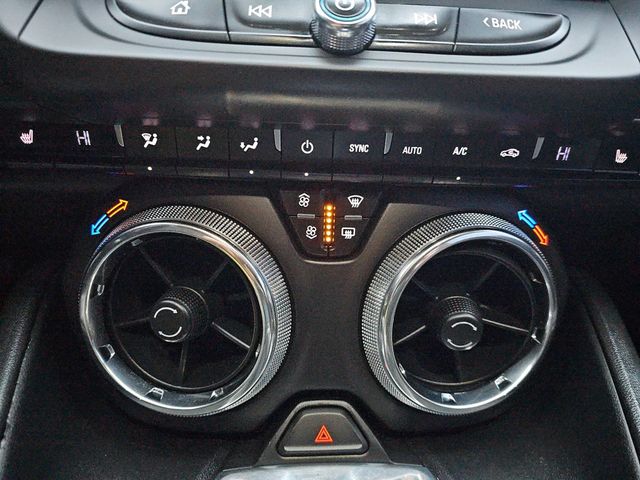 2017 Chevrolet Camaro 2dr Coupe 2LT - 22991693 - 24