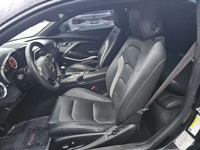 2017 Chevrolet Camaro 2dr Coupe 2LT - 22991693 - 8