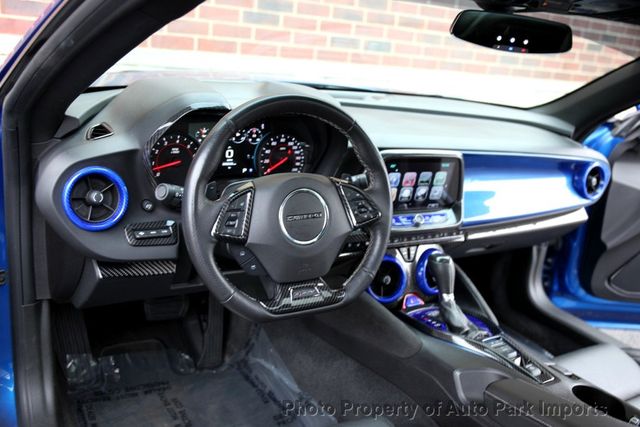 2017 Chevrolet Camaro 2dr Coupe 2SS - 22955327 - 23