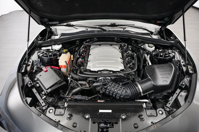 2017 Chevrolet Camaro 2dr Coupe 2SS - 23031852 - 12