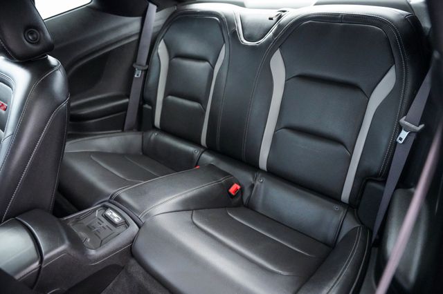 2017 Chevrolet Camaro 2dr Coupe 2SS - 23031852 - 19