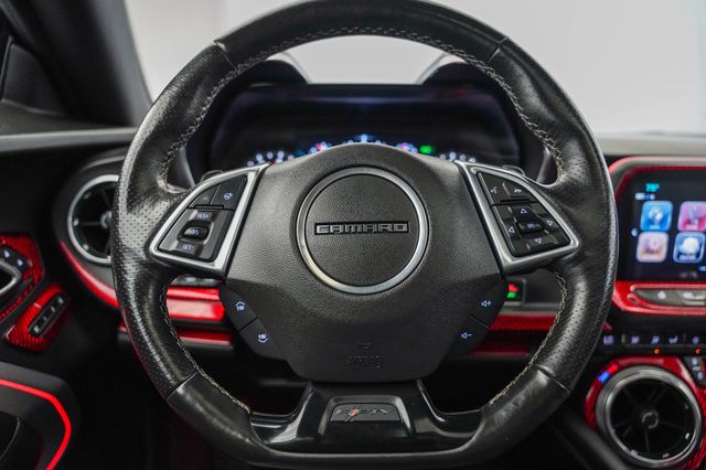 2017 Chevrolet Camaro 2dr Coupe 2SS - 23031852 - 43