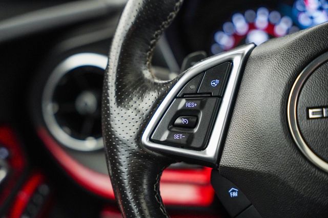 2017 Chevrolet Camaro 2dr Coupe 2SS - 23031852 - 44
