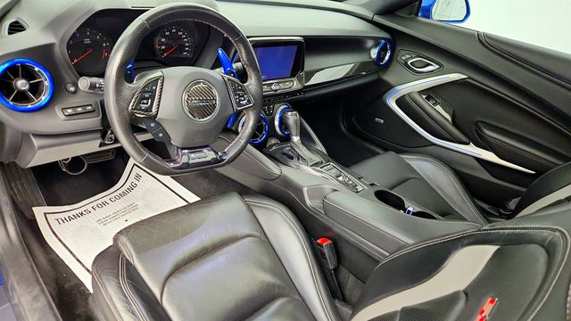 2017 Chevrolet Camaro 2dr Coupe 2SS - 22970665 - 11