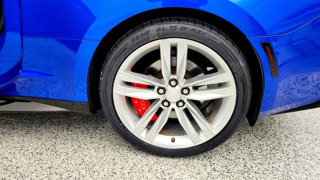 2017 Chevrolet Camaro 2dr Coupe 2SS - 22970665 - 8