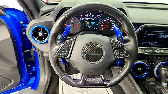 2017 Chevrolet Camaro 2dr Coupe 2SS w/ MRC, Sunroof, Performance Exhaust & Navigation - 22970665 - 12