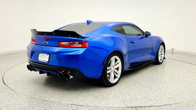 2017 Chevrolet Camaro 2dr Coupe 2SS w/ MRC, Sunroof, Performance Exhaust & Navigation - 22970665 - 4