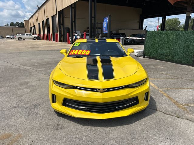 2017 Chevrolet Camaro 2dr Coupe LT w/1LT - 23049919 - 1