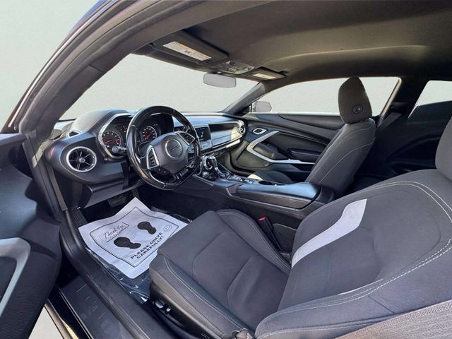 2017 Chevrolet Camaro 2dr Coupe LT w/1LT - 23011247 - 9