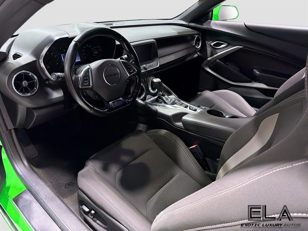 2017 Chevrolet Camaro 2dr Coupe LT w/1LT - 23009951 - 23