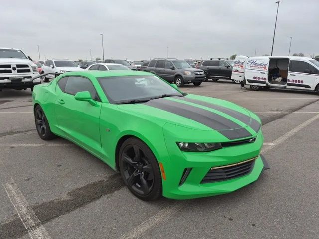 2017 Chevrolet Camaro 2dr Coupe LT w/1LT - 23009951 - 3