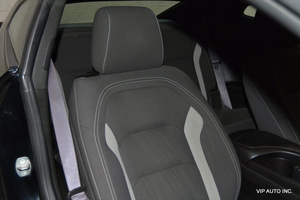 2017 Chevrolet Camaro 2dr Coupe LT w/1LT - 23047400 - 11