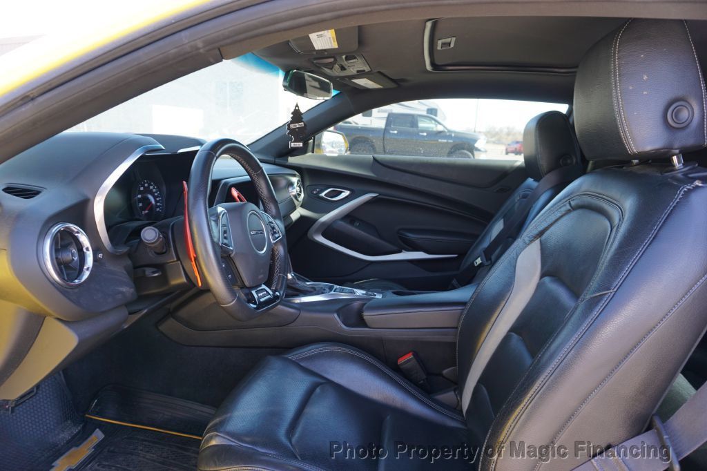 2017 Chevrolet Camaro 2dr Coupe SS w/1SS - 22988223 - 3