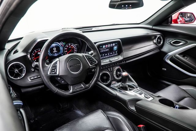 2017 Chevrolet Camaro 2dr Coupe SS w/2SS - 22972707 - 3